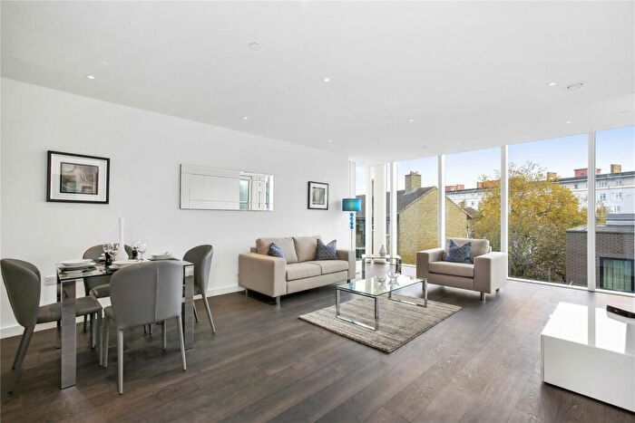 1 Bedroom Flat To Rent In Devan Grove London, N4