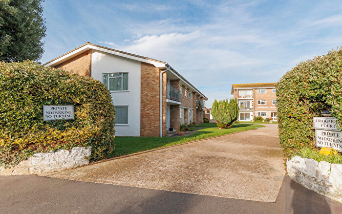 2 Bedroom Flat To Rent In Shanklin, Isle Of Wight, PO37