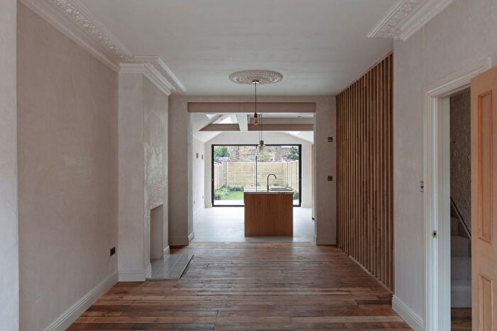 4 Bedroom End Terrace House For Sale In Peel Road, South Woodford, London, E18