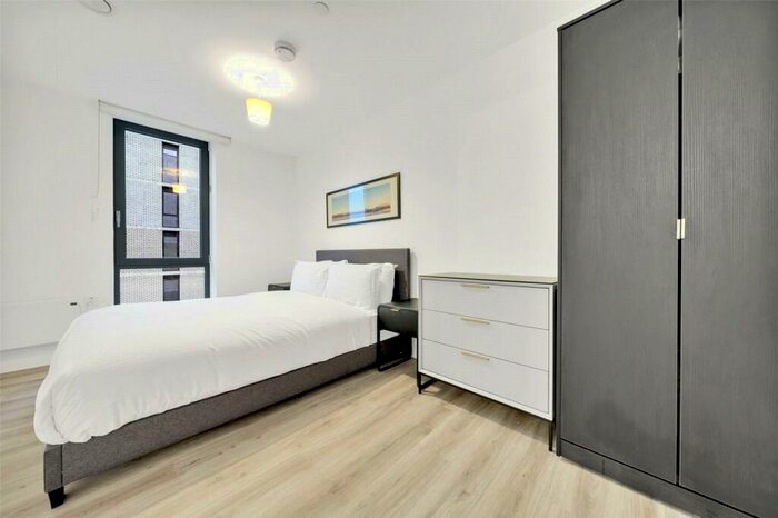 2 Bedroom Apartment To Rent In Chevette Court, Kimpton Road, Luton, LU2