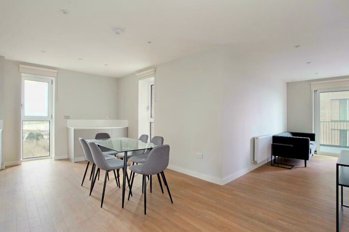 3 Bedroom Apartment To Rent In Windlass Apartments, Tottenham Hale London, N17