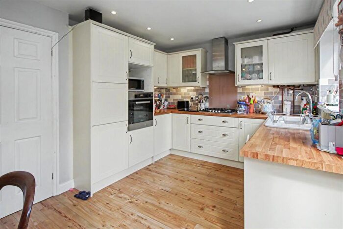 3 Bedroom Detached House For Sale In Steel Close, Thrapston, NN14