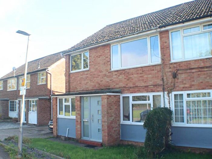 2 Bedroom Maisonette For Sale In Poplars Close, Hatfield, Hertfordshire, AL10
