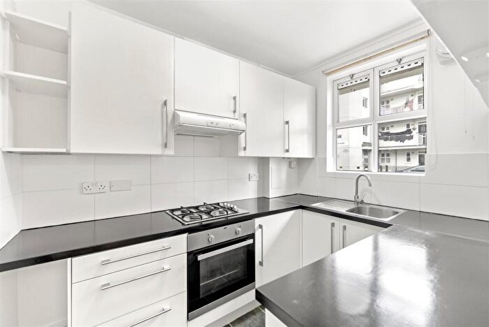 3 Bedroom Flat For Sale In Antenor House, Old Bethnal Green Road, London, E2