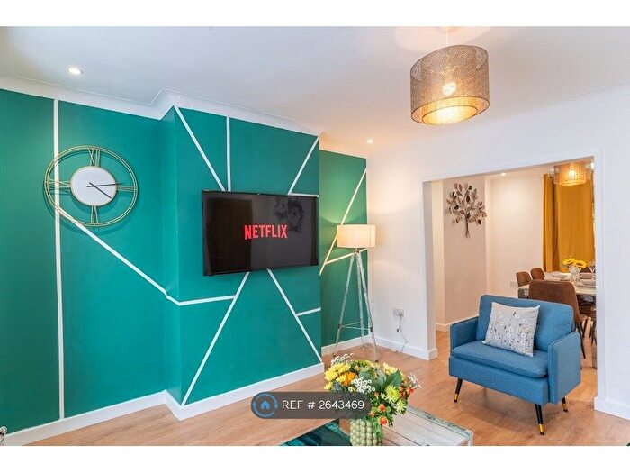 3 Bedroom End Of Terrace House To Rent In Percy Road, Southampton, SO16