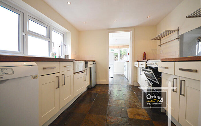 4 Bedroom Terraced House To Rent In |Ref: |, Cedar Road, Southampton, SO14
