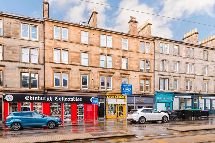 5 Bedroom Flat To Rent In Crighton Place, Edinburgh, EH7