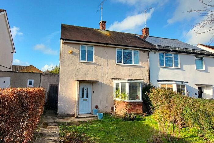 3 Bedroom Semi Detached House For Sale In Hawthorn Road, Cheltenham, GL51
