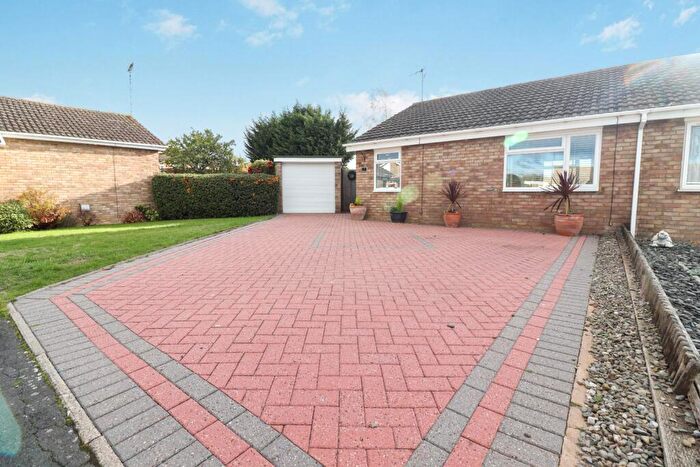 3 Bedroom Semi-Detached Bungalow For Sale In Conway Close, Rushden, NN10