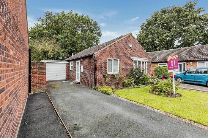 2 Bedroom Detached Bungalow For Sale In Cobham Close, Welland, Malvern, WR13