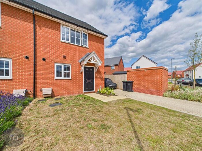 2 Bedroom Semi Detached House For Sale In Holme Close, Stowupland, IP14