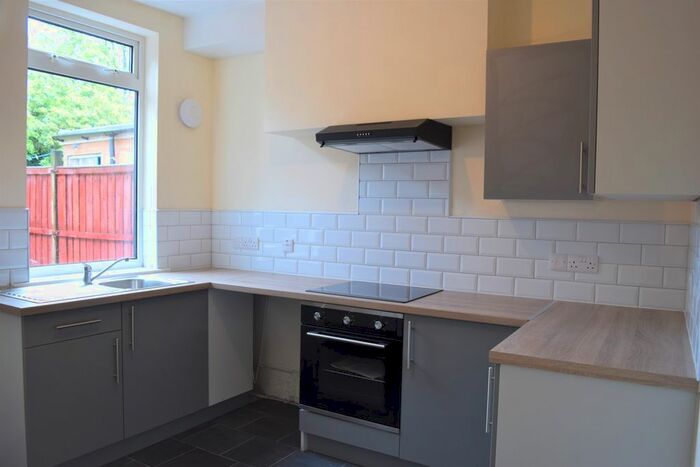 2 Bedroom End Of Terrace House To Rent In Isandula Road, Nottingham, NG7