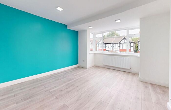 3 Bedroom Property To Rent In Hartley Road, Croydon, CR0