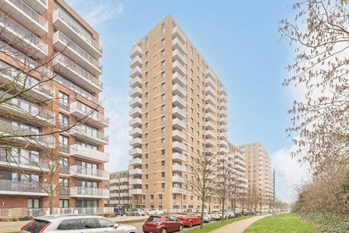 1 Bedroom Flat For Sale In Lakeside Drive, Acton, NW10