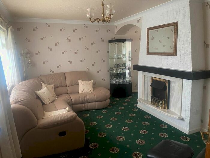 3 Bedroom Detached Bungalow To Rent In Gables Close, Fearnhead, Warrington, WA2