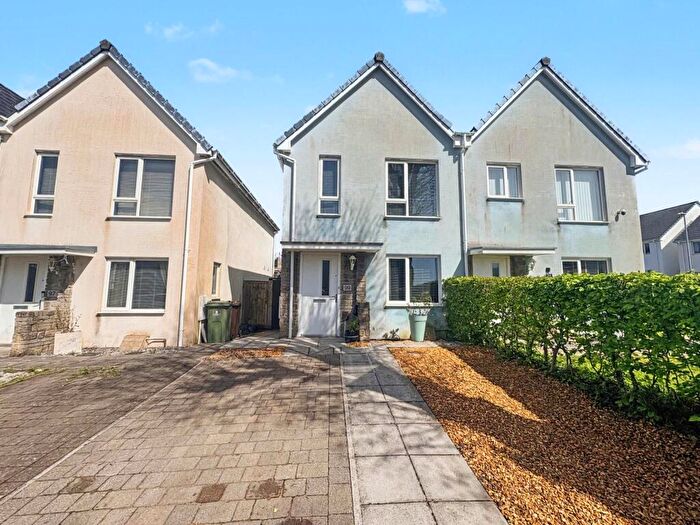 2 Bedroom Semi Detached House For Sale In Yellowmead Road, Plymouth, PL2