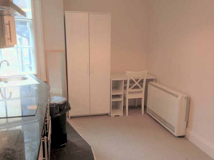 Studio To Rent In James Street, Marylebone, London, W1U
