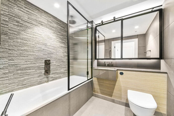 2 Bedroom Apartment To Rent In Palmer Road, Battersea, SW11