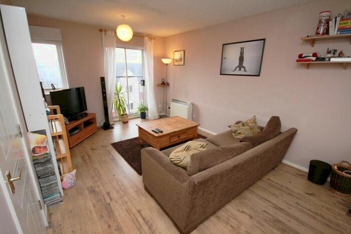 2 Bedroom Flat To Rent In Stretford Road, Hulme, Manchester, M15