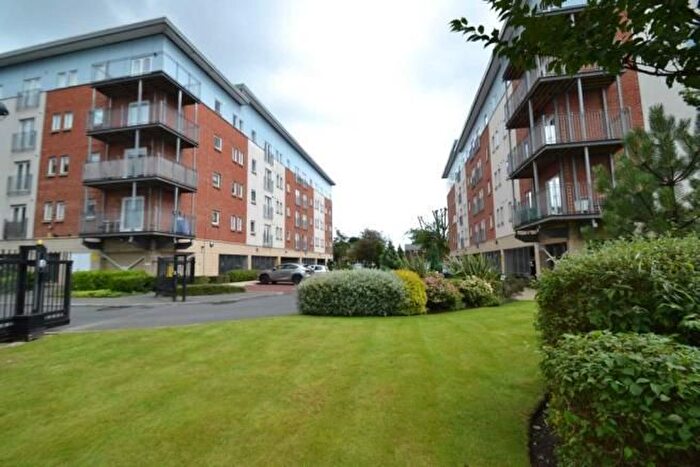 2 Bedroom Flat To Rent In Elmira Way, Salford, M5