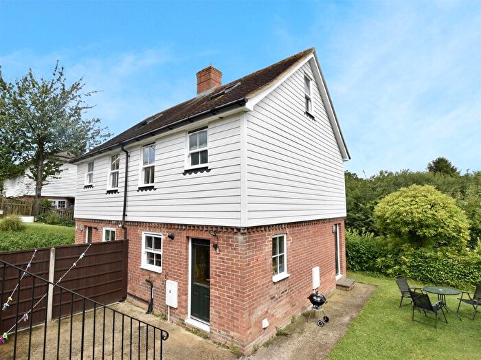 3 Bedroom Semi-Detached House To Rent In Vicarage Road, Burwash Common, TN19
