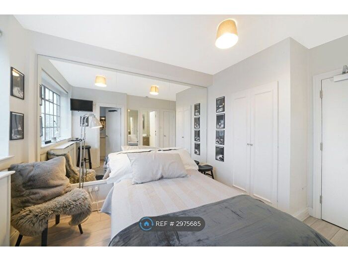 Studio To Rent In Sloane Avenue, London, SW3