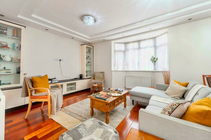 5 Bedroom Bungalow To Rent In Wembley Hill Road, Wembley Park, Wembley, HA9