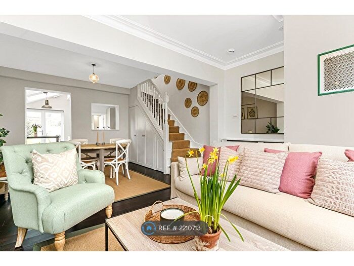 2 Bedroom Terraced House To Rent In Eversleigh Road, London, SW11