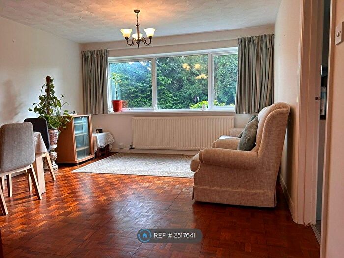 2 Bedroom Flat To Rent In Elmsleigh Court, Southampton, SO16