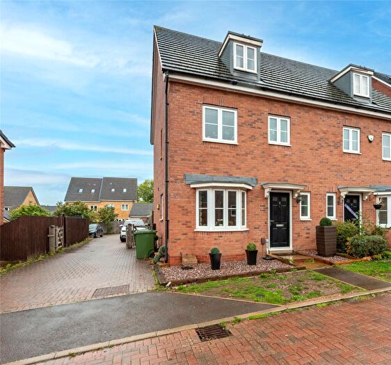 4 Bedroom Semi-Detached House For Sale In Gretton Close, Redditch, Worcestershire, B97
