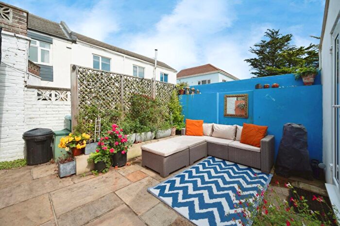 3 Bedroom Terraced House For Sale In Sea Front, Hayling Island, Hampshire, PO11