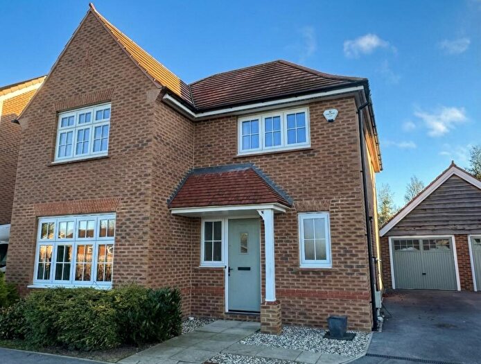 4 Bedroom Detached House For Sale In Pickering Place, Garforth, Leeds, LS25