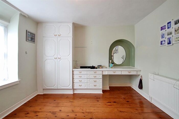 2 Bedroom Cottage For Sale In High Street, Ringstead, NN14