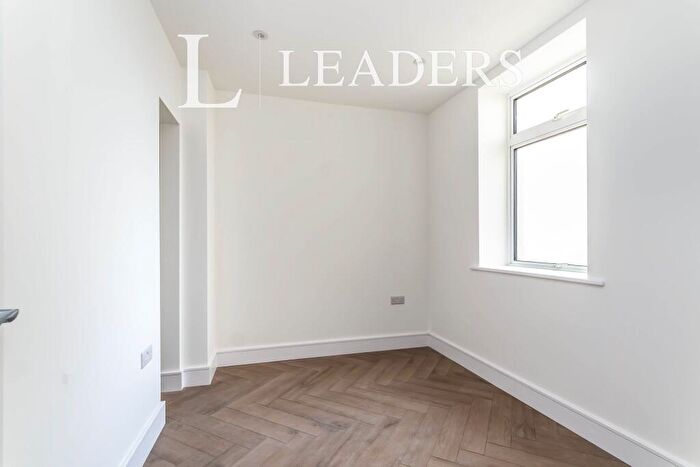 1 Bedroom Apartment To Rent In High Street, CR0