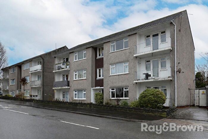 2 Bedroom Flat For Sale In Heol Hir, Llanishen, Cardiff, CF14