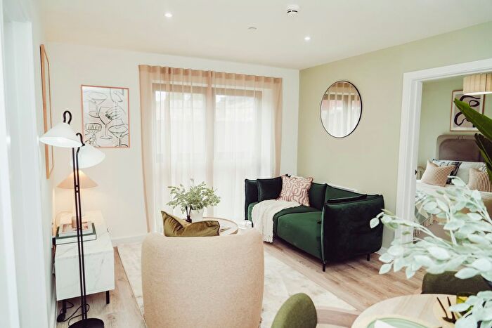 2 Bedroom Flat To Rent In Goodwin Close, Derby, DE1