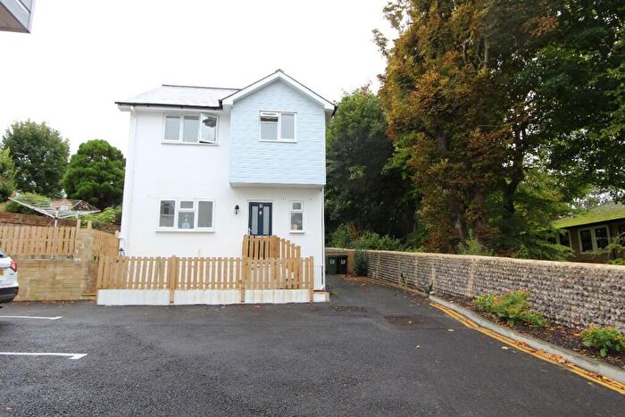 3 Bedroom Detached House To Rent In Silverdale Road, Eastbourne, East Sussex, BN20