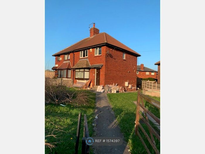 3 Bedroom Semi-Detached House To Rent In Scott Hall Road, Leeds, LS7