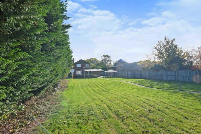 3 Bedroom Detached House For Sale In Folksworth Road, Norman Cross, Peterborough, PE7