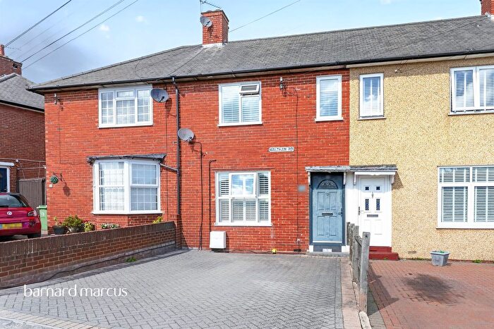 3 Bedroom Terraced House For Sale In Waltham Road, Carshalton, SM5
