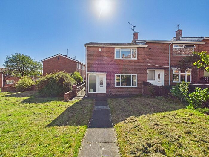 2 Bedroom End Of Terrace House For Sale In Creslow, Leam Lane, NE10