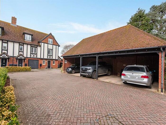 4 Bedroom Terraced House For Sale In Offington Lane, Worthing, BN14