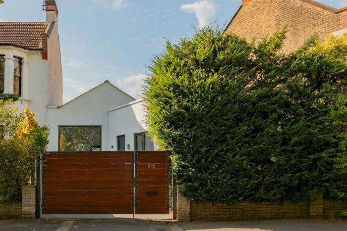 1 Bedroom House To Rent In Sidney Road, Forest Gate, E7