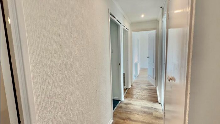 3 Bedroom Flat To Rent In Tarbolton Road, Cumbernauld, Glasgow, G67