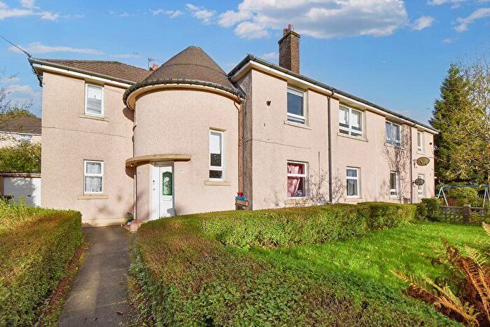 3 Bedroom Flat For Sale In Constarry Road, Croy, G65