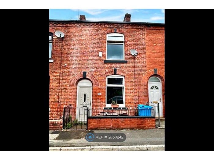 2 Bedroom Terraced House To Rent In Turf Lane, Oldham, OL9
