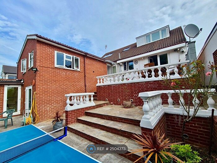 4 Bedroom Semi-Detached House To Rent In Inchbrook Road, Kenilworth, CV8