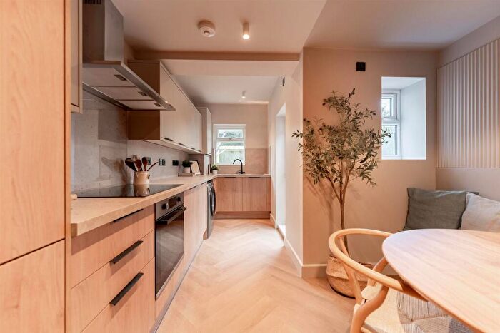 6 Bedroom House To Rent In Kitchener Road, High Wycombe, HP11