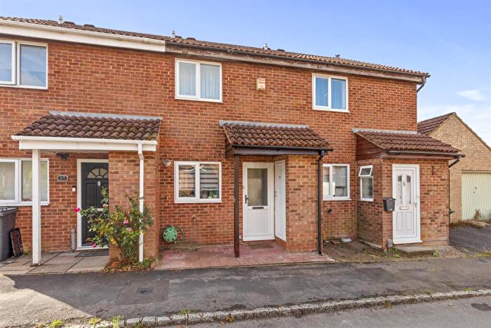 2 Bedroom Terraced House To Rent In Lansdowne Way, High Wycombe, HP11