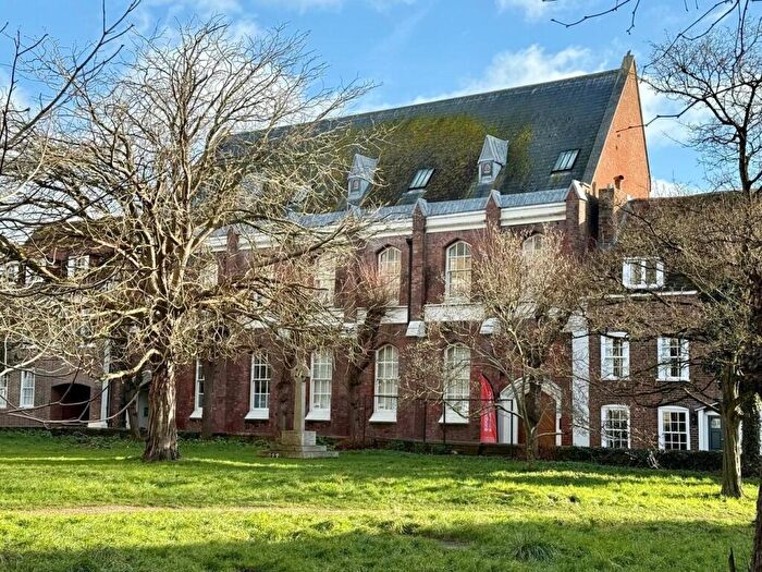 2 Bedroom Apartment For Sale In St James Court Church Street, Poole Old Town, BH15